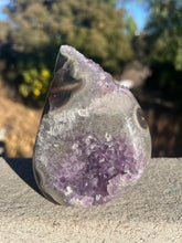 Load image into Gallery viewer, Amethyst Agate Druzy Flame w Stalactite Eyes