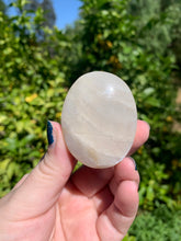 Load image into Gallery viewer, Moonstone Palmstone Variety