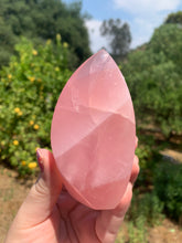 Load image into Gallery viewer, Rose Quartz Flame