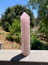 Load image into Gallery viewer, Rose Quartz Tower