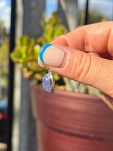 Load image into Gallery viewer, Tanzanite Oval Pendant