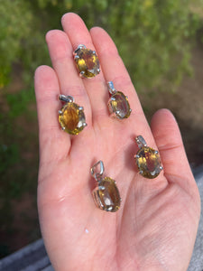 1 Citrine Oval Sterling Silver Pendant