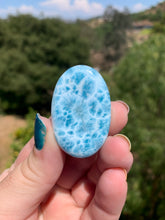 Load image into Gallery viewer, Larimar Rounded Palmstone 110C