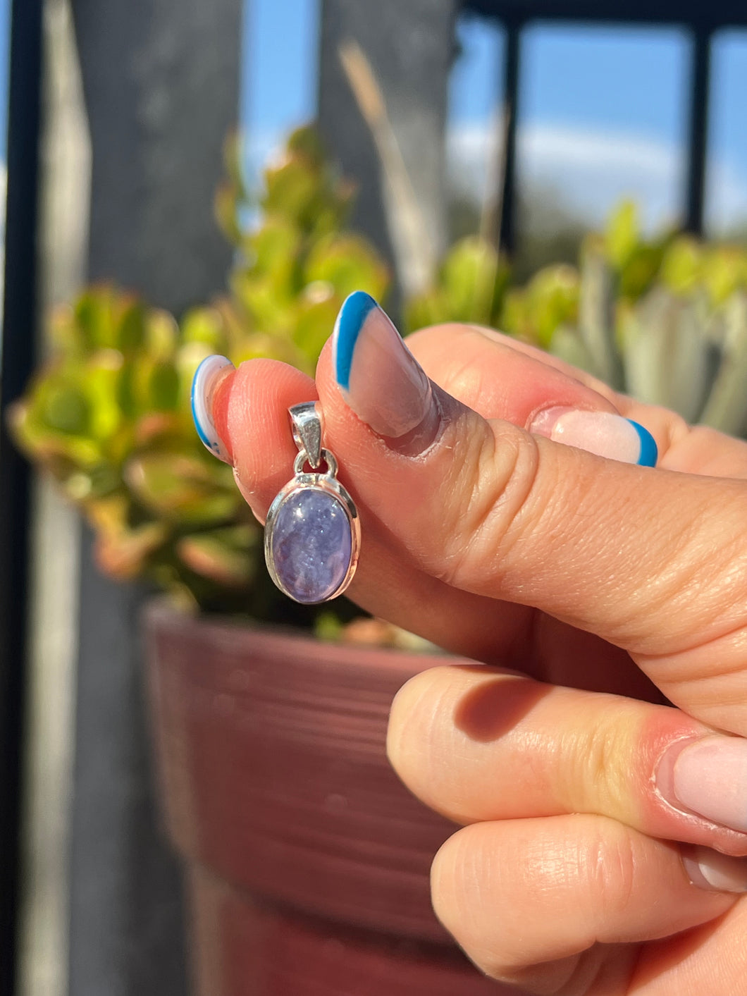 Tanzanite Oval Pendant