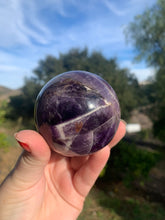 Load image into Gallery viewer, Chevron Amethyst Sphere 66mm