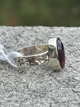 Load image into Gallery viewer, Garnet Faceted Star Ring Size 5.5