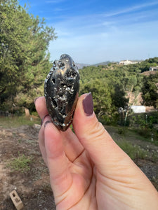 Pyrite Heart w Druzy Pockets