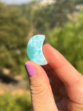 Load image into Gallery viewer, Larimar Moon