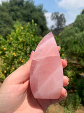 Load image into Gallery viewer, Rose Quartz Flame