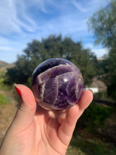 Load image into Gallery viewer, Chevron Amethyst Sphere 66mm