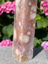 Load image into Gallery viewer, Pink Amethyst Tower w Lavender