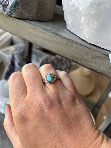 Labradorite Flashy Sterling Silver Ring