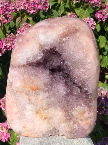 Lavender Pink Amethyst Cut Base