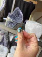 Load image into Gallery viewer, Labradorite Flashy Sterling Silver Ring