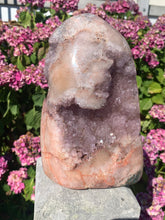 Load image into Gallery viewer, Lavender Pink Amethyst Cut Base