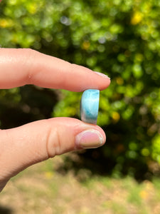 Larimar Oval Cab