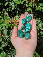 Load image into Gallery viewer, 1 Medium Malachite Tumble