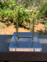 Load image into Gallery viewer, Gold Acrylic Medium Stand