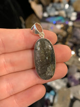 Load image into Gallery viewer, Labradorite Pendant Silver Sterling*