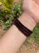 Load image into Gallery viewer, 1 Garnet Bracelet 5 mm