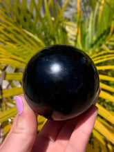 Load image into Gallery viewer, Shungite Sphere