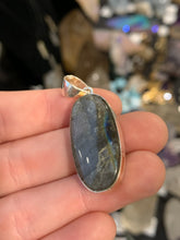 Load image into Gallery viewer, Labradorite Pendant Silver Sterling*