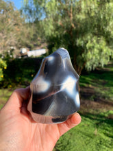 Load image into Gallery viewer, Orca agate flame