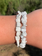 Load image into Gallery viewer, 1 Howlite Bracelet chip