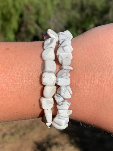 1 Howlite Bracelet chip