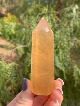 Load image into Gallery viewer, Honey Optical Calcite Tower*