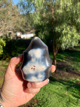 Load image into Gallery viewer, Orca agate flame